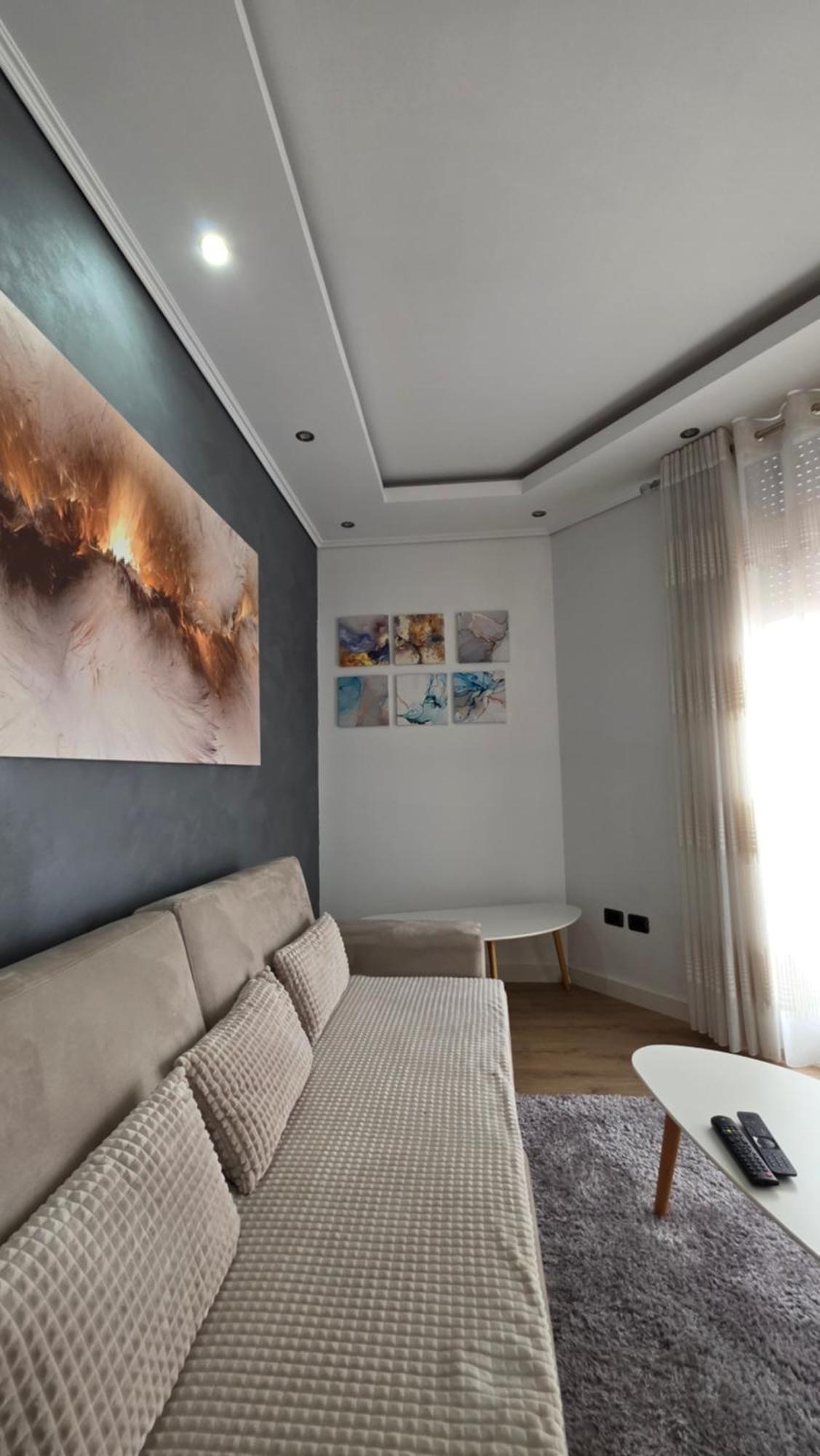 טיראנה Aura Skanderbeg Square Apartments מראה חיצוני תמונה